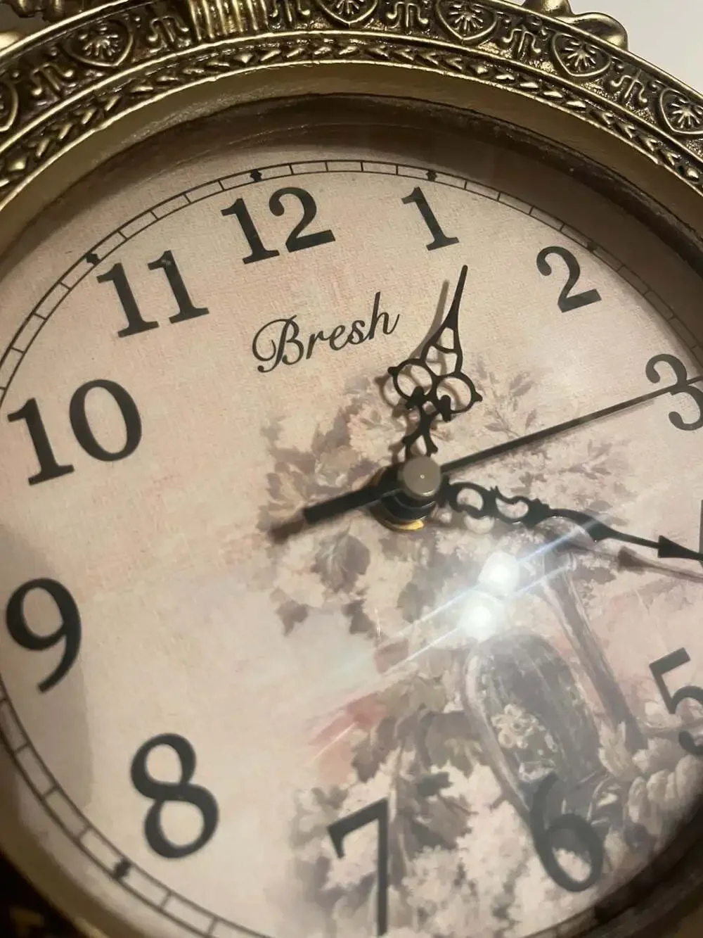 Bresh Vintage-Style Wooden Wall Clock with Decorative Pendulum